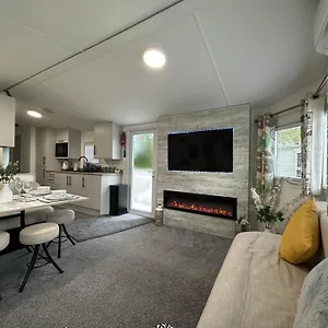 https://elite-retreat.hotelsin-chester.com